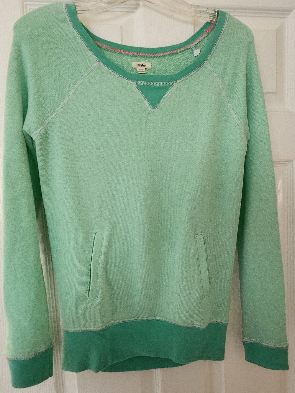 Aerie Mint Green Pullover Sweater